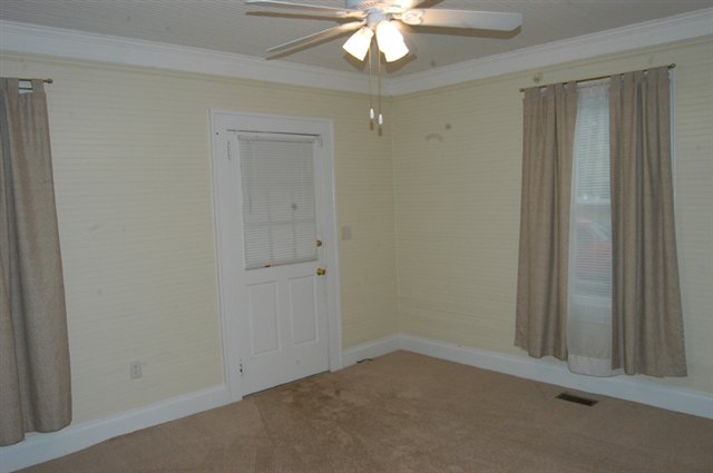 209 North Street Anderson, SC 29621 - Photo 8 of 13