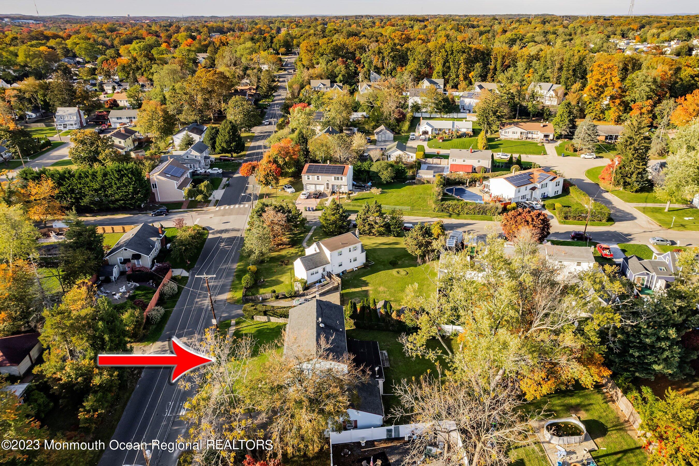 222 Wayside Road Neptune Township, NJ 07753 - Photo 26 of 34 36-Right Aerial ARROW