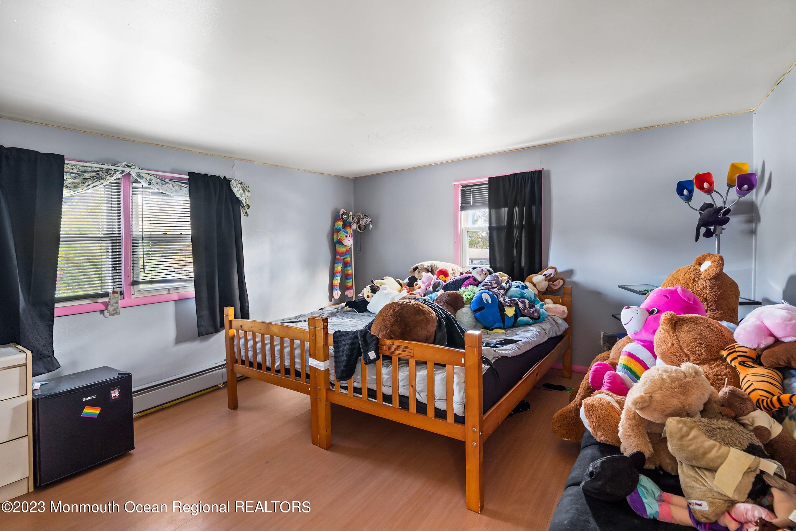 222 Wayside Road Neptune Township, NJ 07753 - Photo 9 of 34 09-Bed 2