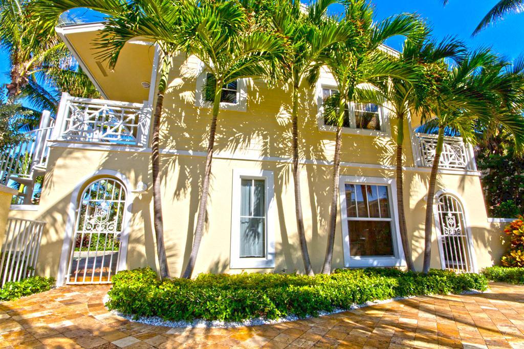 29 Hersey Drive Ocean Ridge, FL 33435 - Photo 1 of 25 Front Exterior