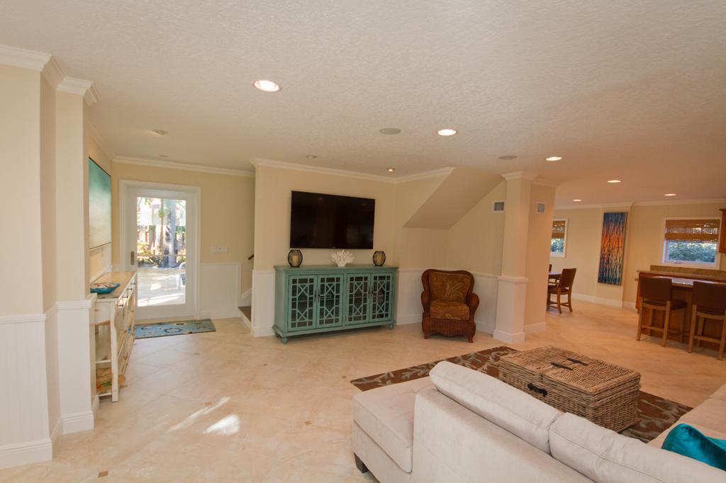 29 Hersey Drive Ocean Ridge, FL 33435 - Photo 12 of 25 12