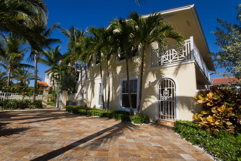 29 Hersey Drive Ocean Ridge, FL 33435 - Photo 2 of 25 2