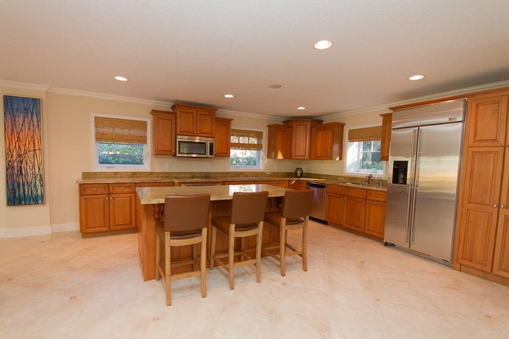 29 Hersey Drive Ocean Ridge, FL 33435 - Photo 8 of 25 8