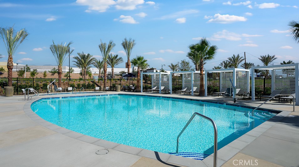 1362 Thunderbolt Lane Rialto, CA 92376 - Photo 15 of 20 Renaissance Amenities