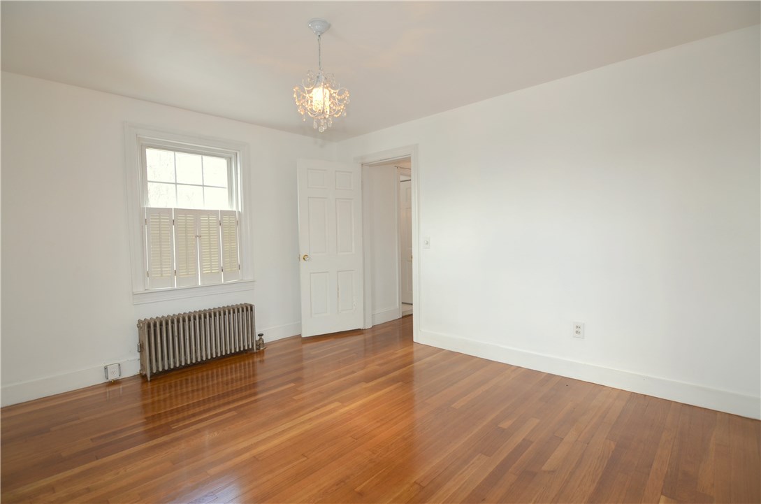 152 Edgehill Road Warwick, RI 02889 - Photo 15 of 24