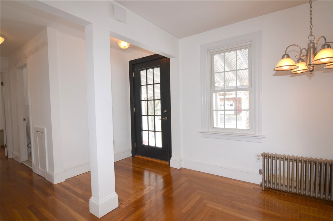 152 Edgehill Road Warwick, RI 02889 - Photo 3 of 24 Front Door Entry
