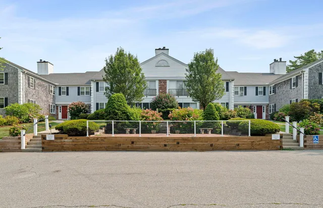 a house view with a outdoor space