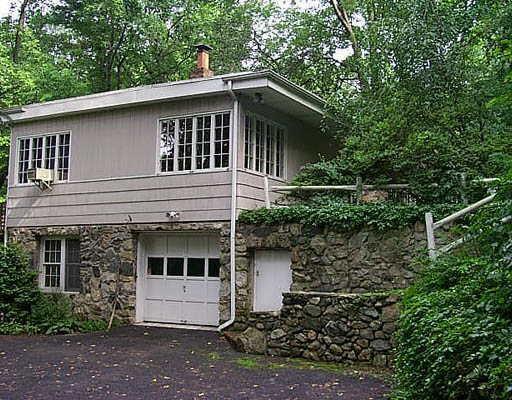 217 Chestnut Hill Road Stamford, CT 06903 - Photo 1 of 1 Gallery Image 1