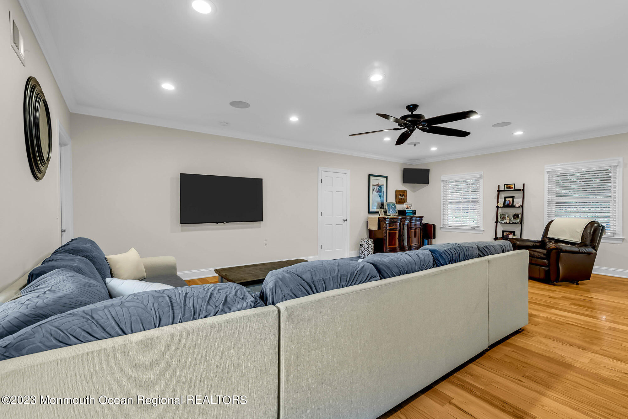 92 Obre Road Colts Neck, NJ 07722 - Photo 28 of 55 Living Room
