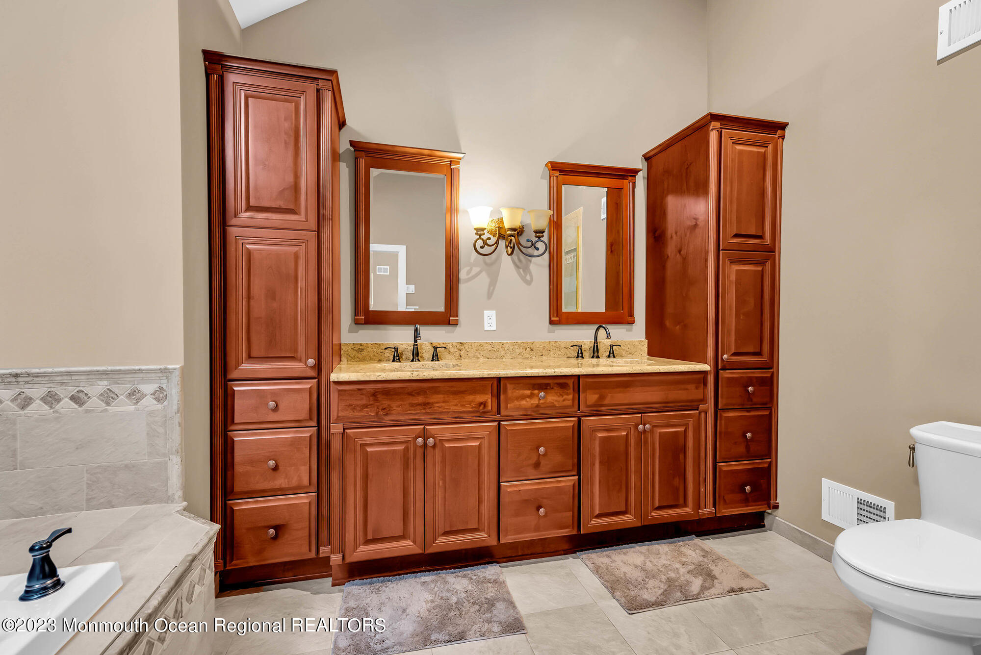 92 Obre Road Colts Neck, NJ 07722 - Photo 34 of 55 First Floor Bathoom - suite