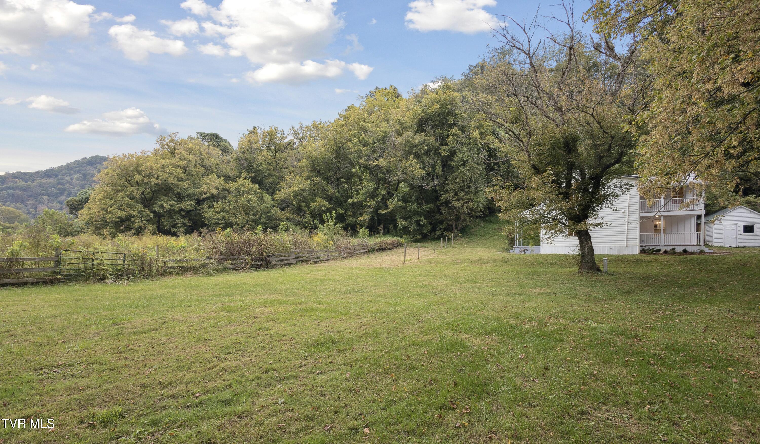630 Artrip Road Cleveland, VA 24225 - Photo 30 of 43 IMG_0375