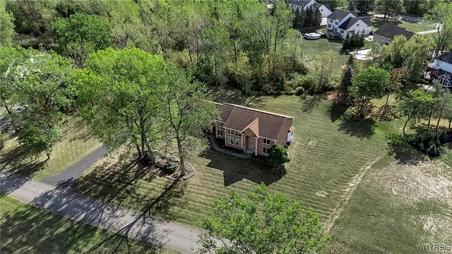 $899,900 | 4505 Timberlakes Drive, Clarence, NY 14031
