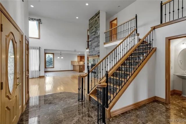 $899,900 | 4505 Timberlakes Drive, Clarence, NY 14031