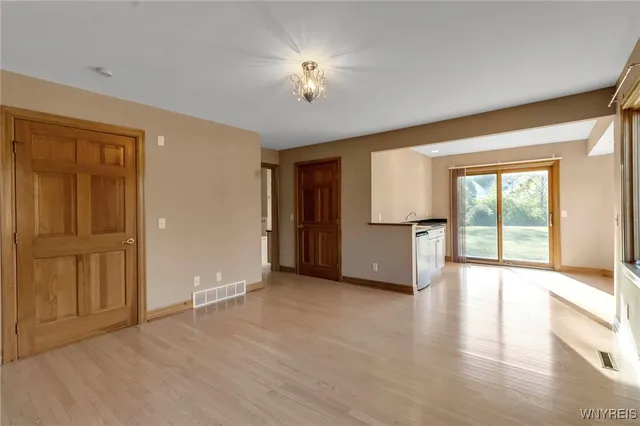 $899,900 | 4505 Timberlakes Drive, Clarence, NY 14031