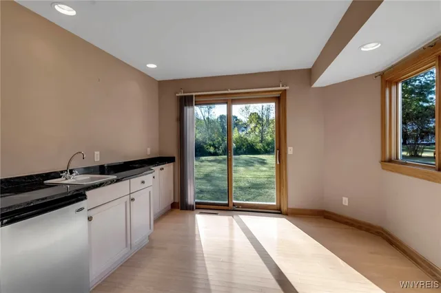 $899,900 | 4505 Timberlakes Drive, Clarence, NY 14031