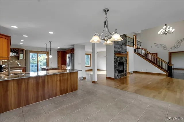 $899,900 | 4505 Timberlakes Drive, Clarence, NY 14031