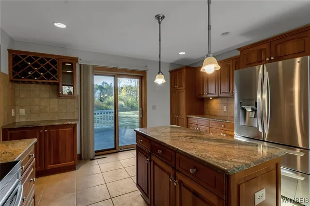 $899,900 | 4505 Timberlakes Drive, Clarence, NY 14031