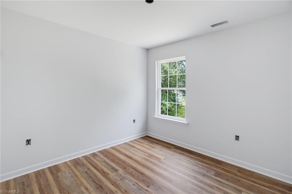 1221 Franklin Avenue High Point, NC 27260 - Photo 7 of 11
