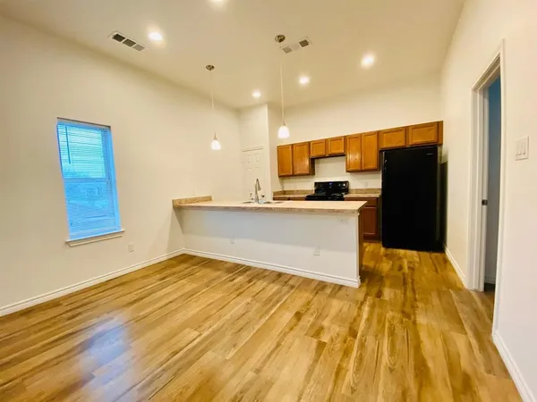 $1,550 | 3116 South Boulevard, Unit 3118, Dallas, TX 75215