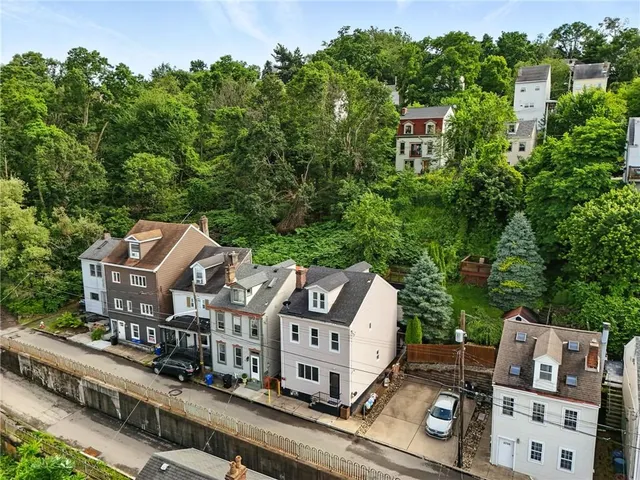 $2,150 | 2740 Shelly Street, Pittsburgh, PA 15203