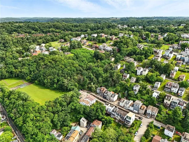 $2,150 | 2740 Shelly Street, Pittsburgh, PA 15203