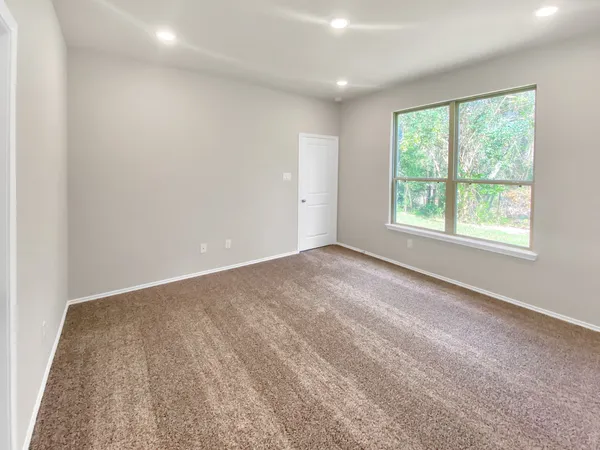 $275,000 | 405 Mohawk Drive, Conroe, TX 77316