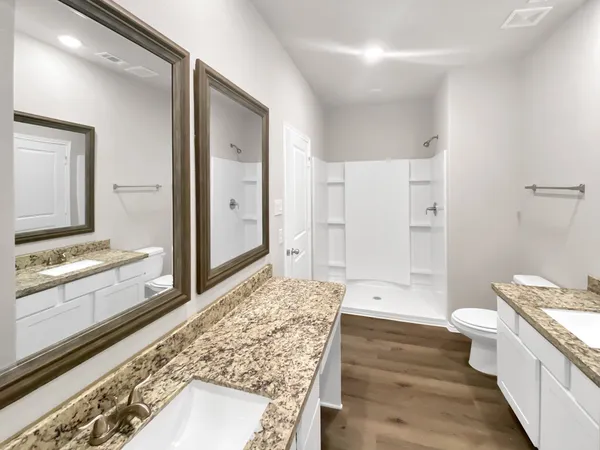 $275,000 | 405 Mohawk Drive, Conroe, TX 77316