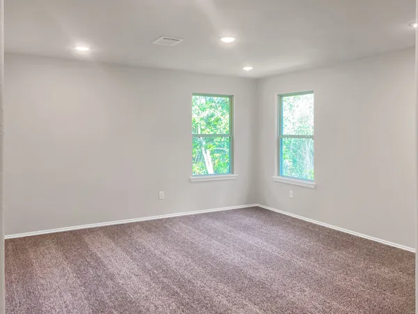 $275,000 | 405 Mohawk Drive, Conroe, TX 77316