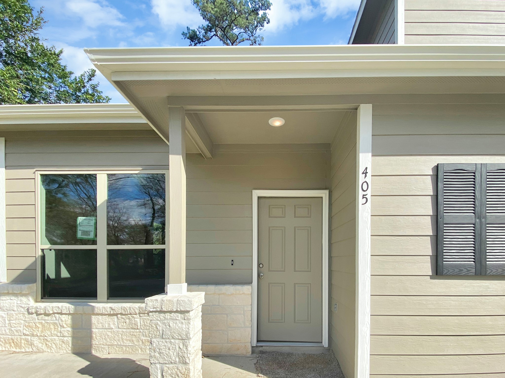 405 Mohawk Drive Conroe, TX 77316 - Photo 4 of 22 a view of front door