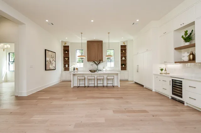 $2,250,000 | 336 West 32nd Street, Houston, TX 77018