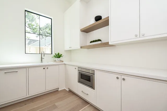 $2,250,000 | 336 West 32nd Street, Houston, TX 77018