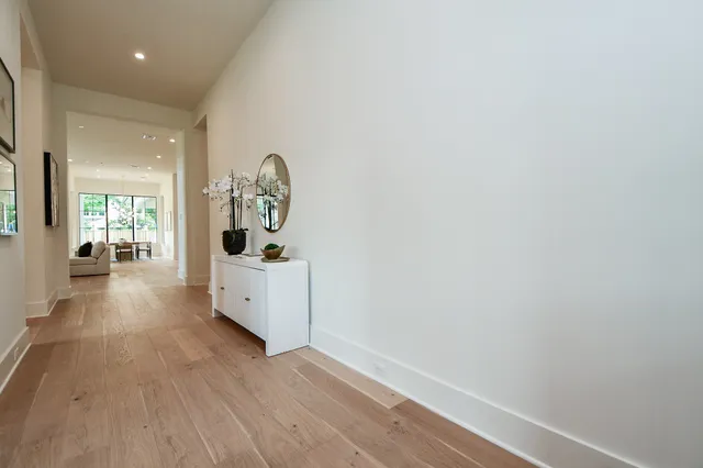 $2,250,000 | 336 West 32nd Street, Houston, TX 77018