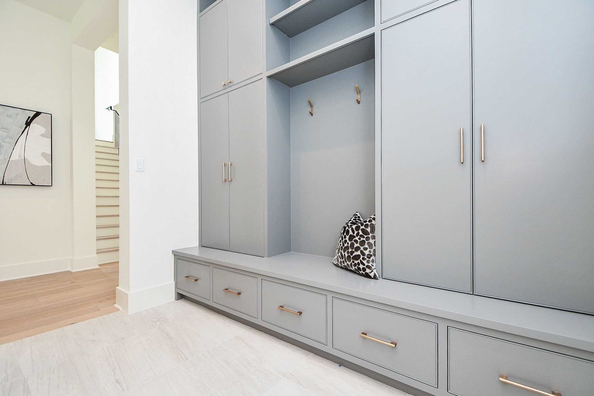 336 West 32nd Street Houston, TX 77018 - Photo 47 of 50 a close view of closet