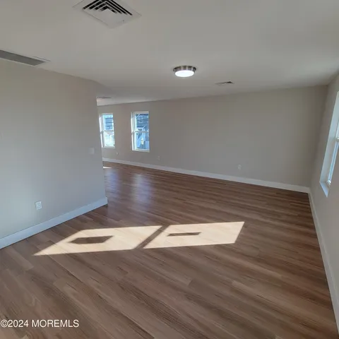 $2,500 | 603 Florence Avenue, Union Beach, NJ 07735