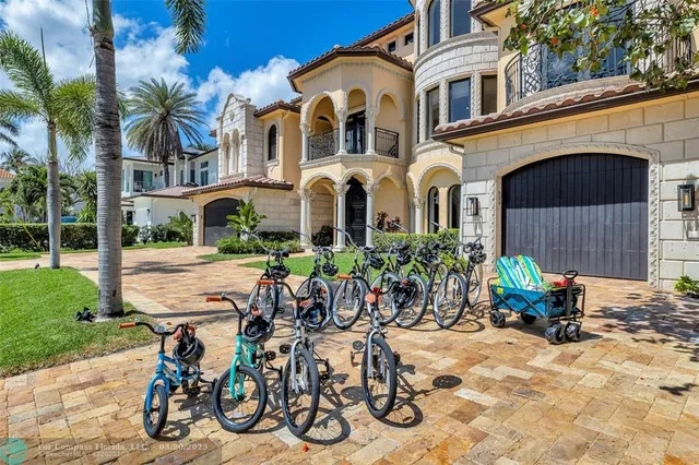 $39,995 | 1011 Rhodes Villa Avenue, Delray Beach, FL 33483