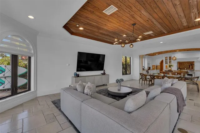 $39,995 | 1011 Rhodes Villa Avenue, Delray Beach, FL 33483