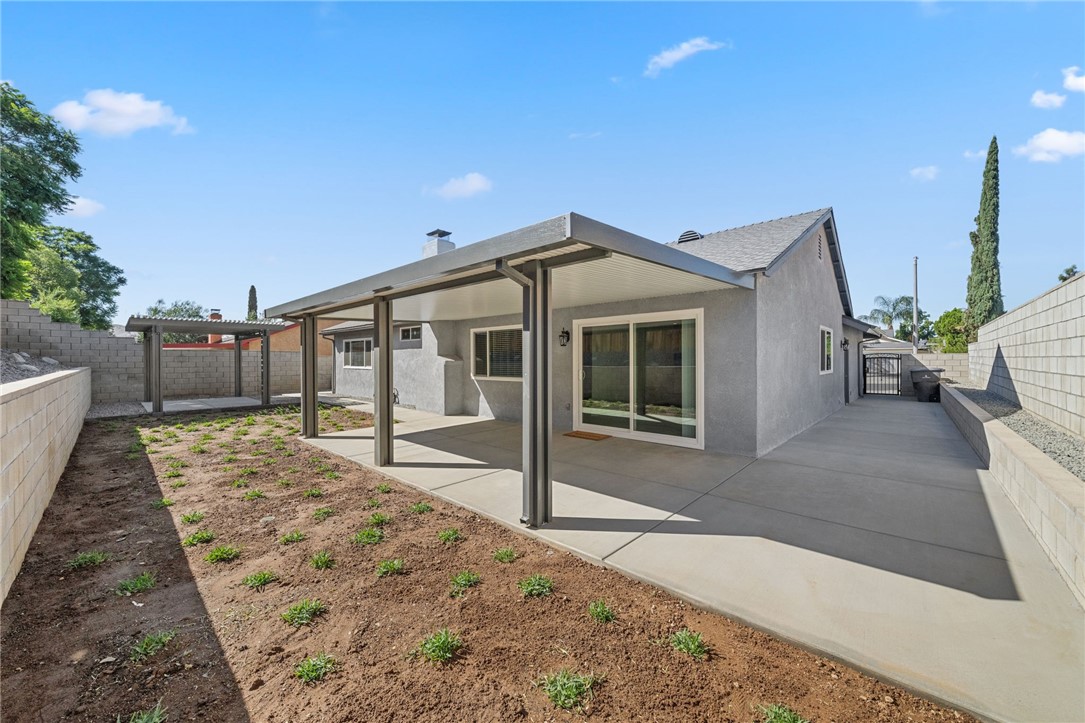 3386 Somis Drive Riverside, CA 92507 - Photo 26 of 31 a view of a house with a patio