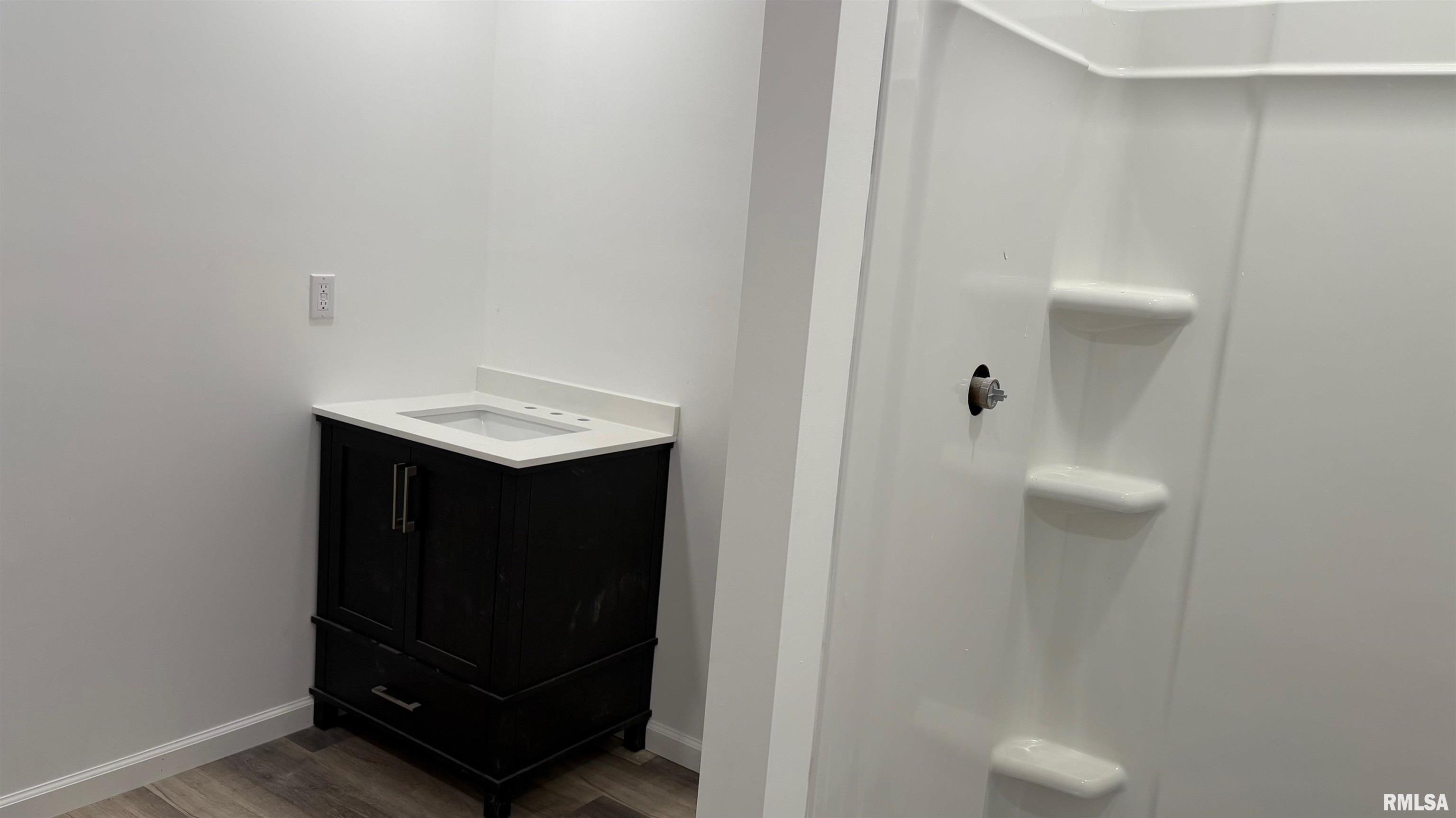 11332 Airport Road Sparta, IL 62286 - Photo 12 of 17