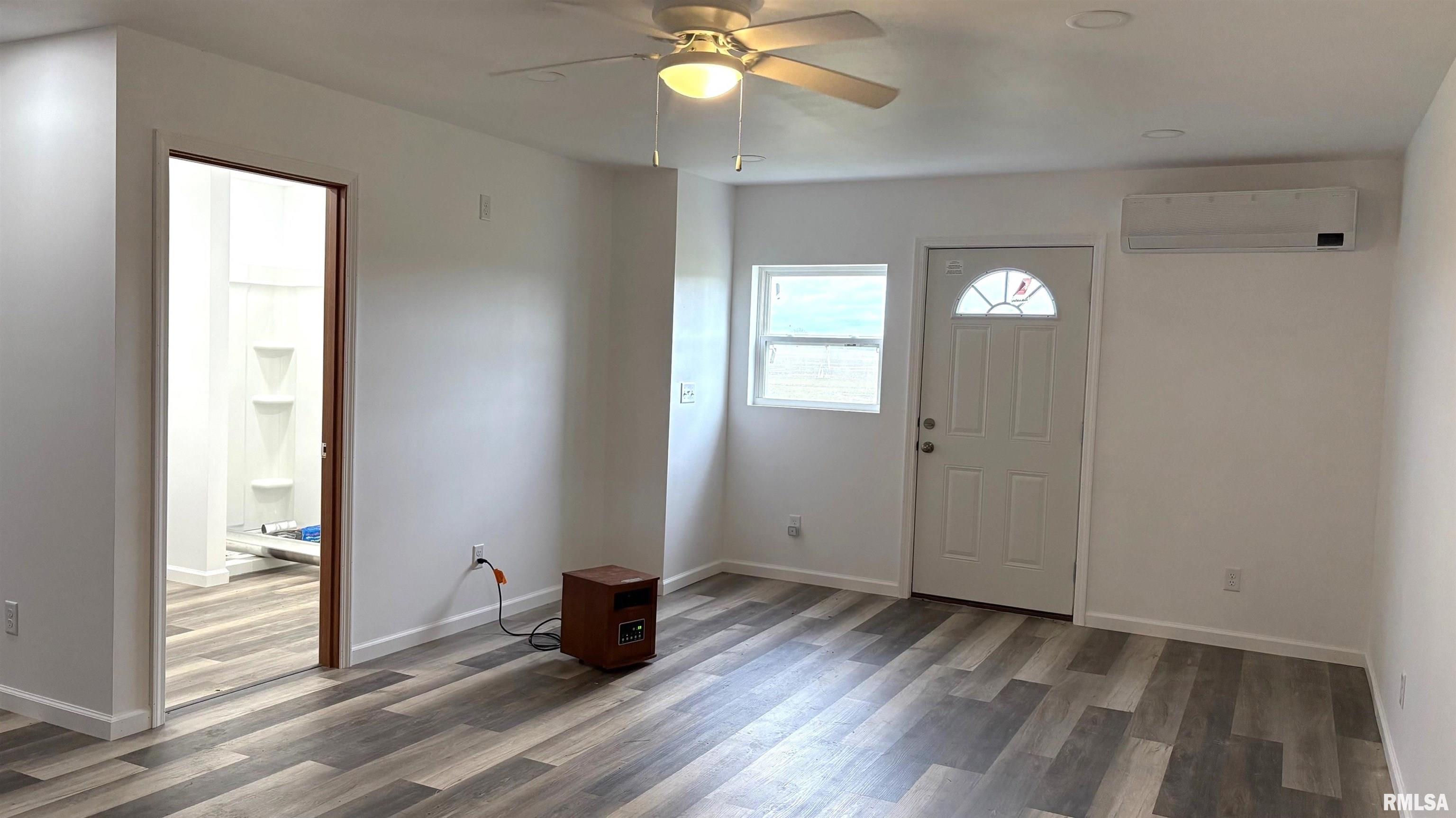 11332 Airport Road Sparta, IL 62286 - Photo 3 of 17
