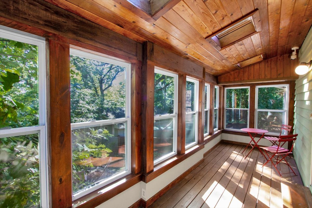 305 Dunbar Road Mundelein, IL 60060 - Photo 30 of 39 Gallery Image 30