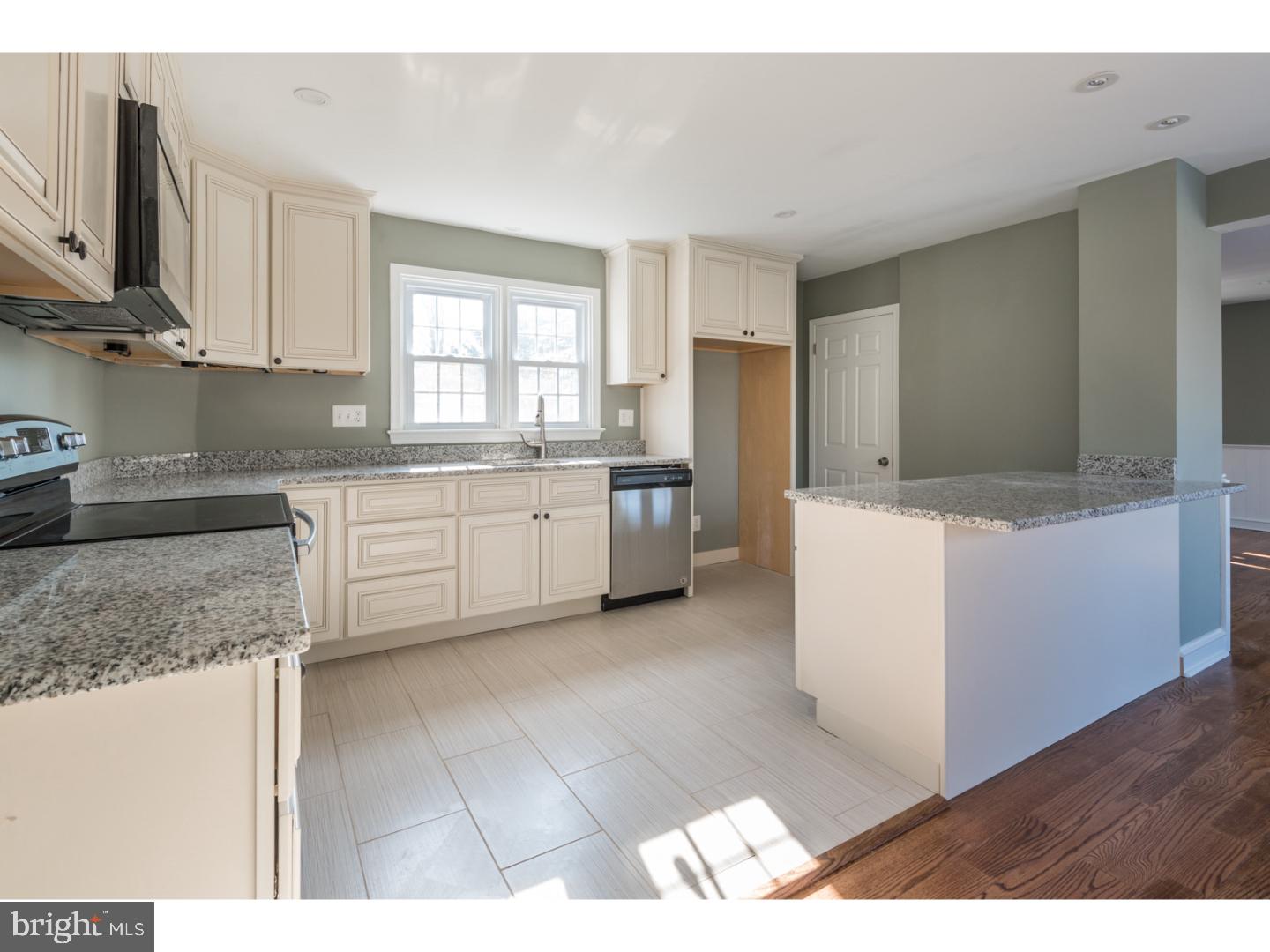 1702 Arch Street Road Blue Bell, PA 19422 - Photo 6 of 19 Kitchen