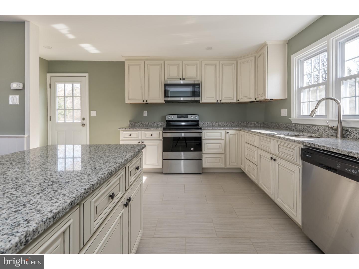 1702 Arch Street Road Blue Bell, PA 19422 - Photo 9 of 19 Kitchen