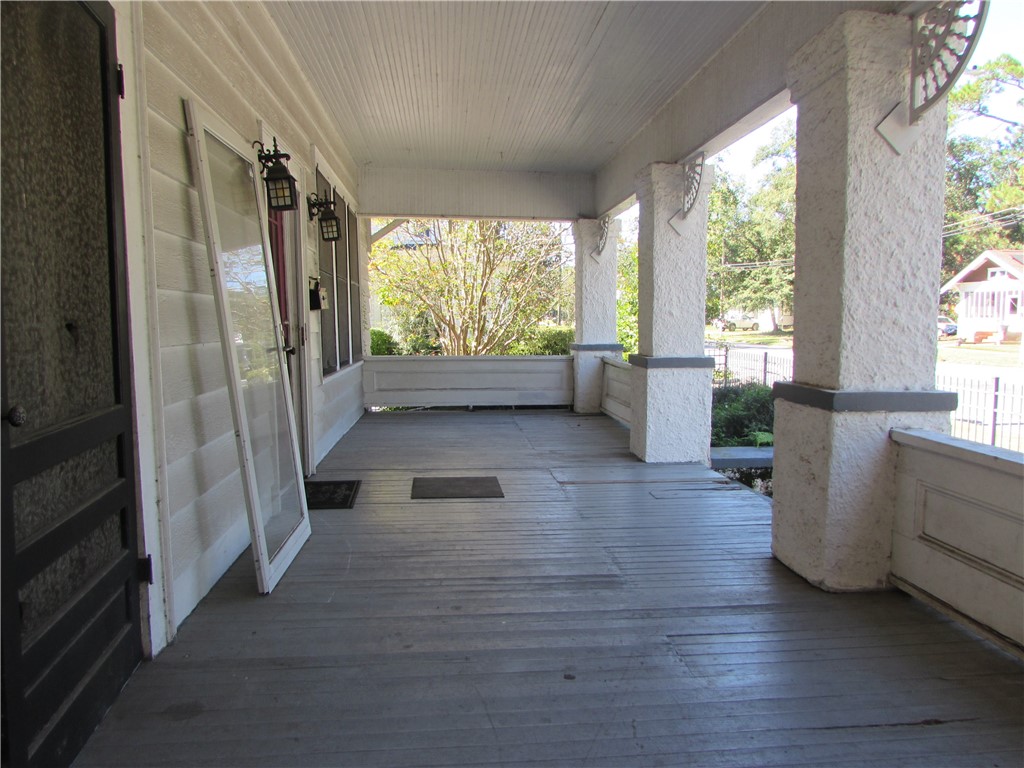 1003 Carswell Avenue Waycross, GA 31503 - Photo 5 of 25 Porch