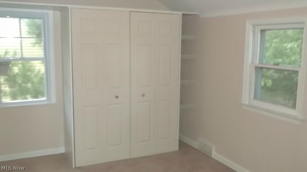 1377 Croyden Road Lyndhurst, OH 44124 - Photo 8 of 25