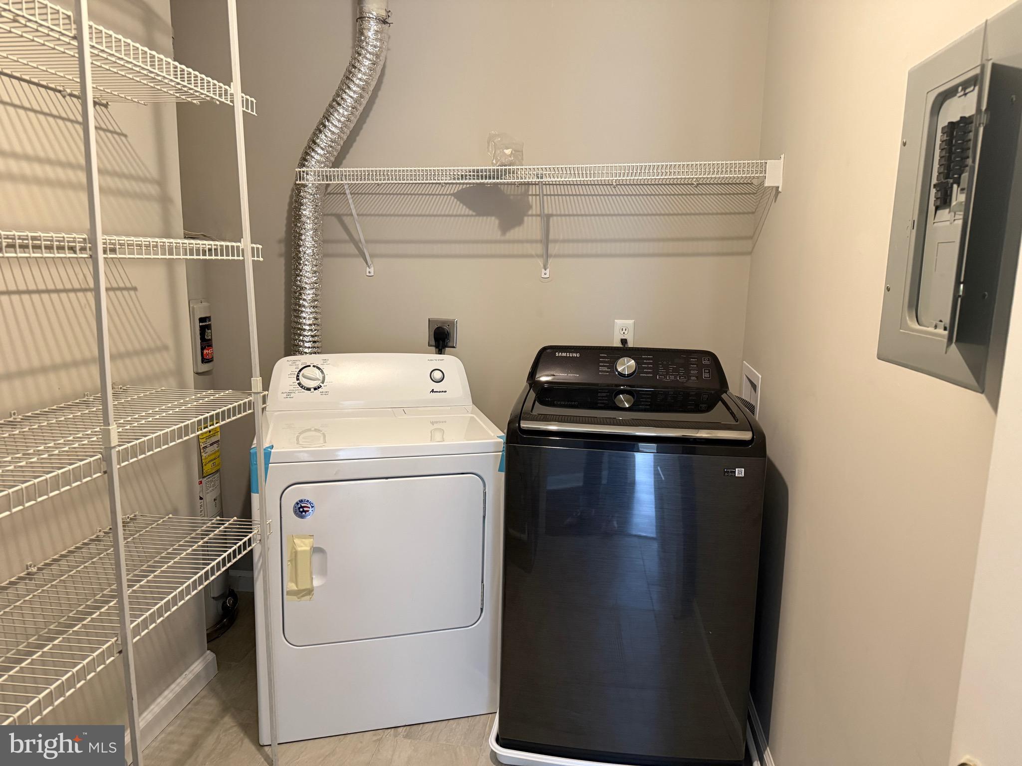 129-8 Brookland Terrace, Unit 8 Winchester, VA 22602 - Photo 10 of 10 a utility room with dryer and washer