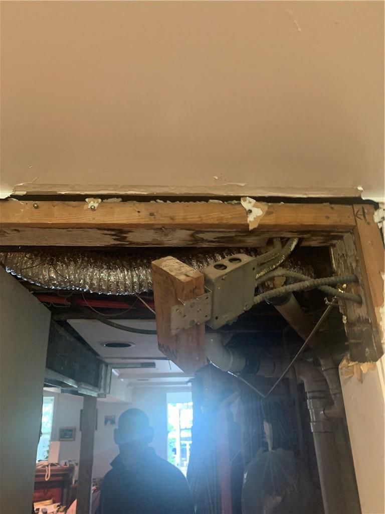 3384 Ely Avenue Bronx, NY 10469 - Photo 9 of 11