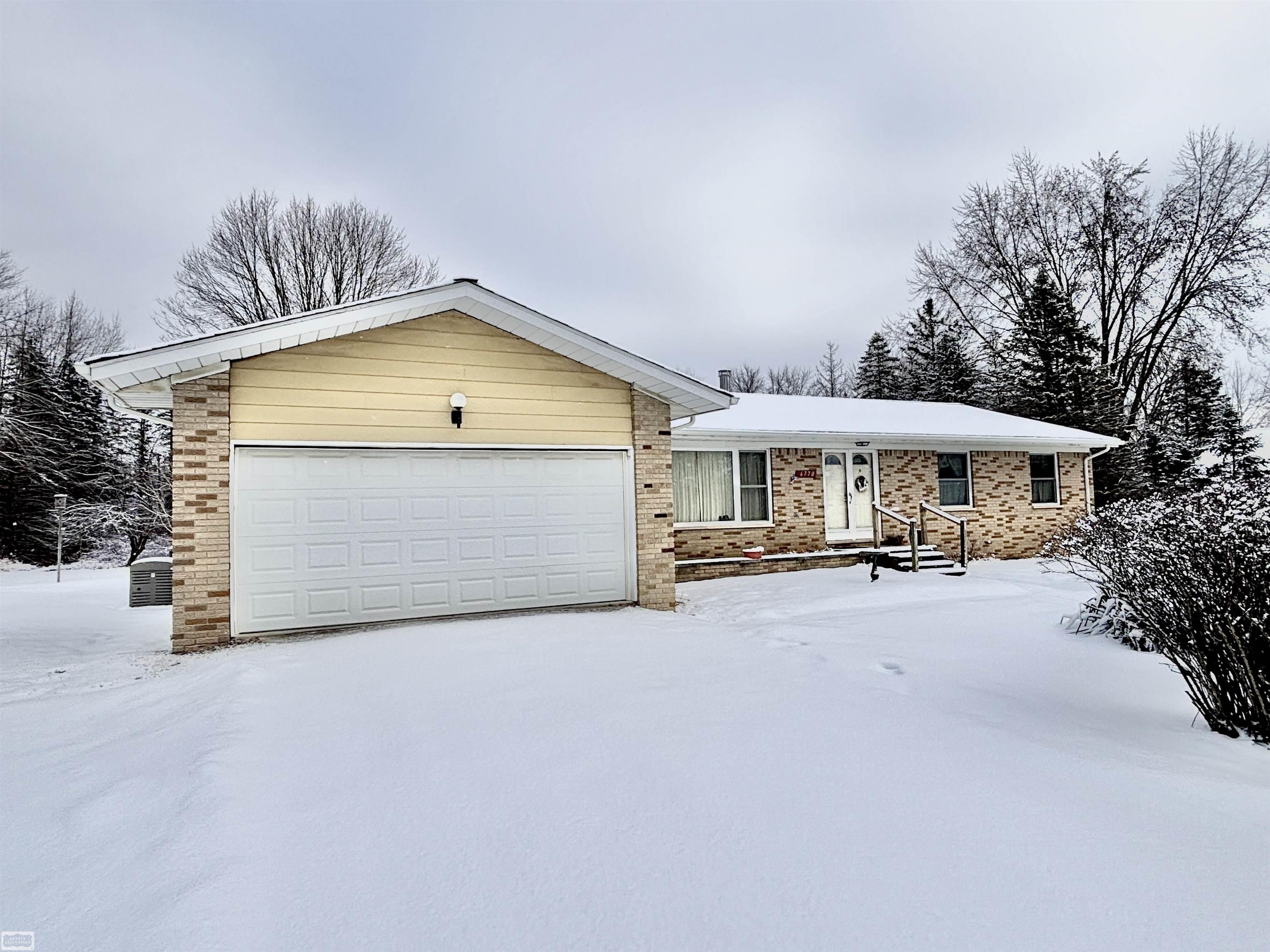 6770 Trumble Road St. Clair, MI 48079 - Photo 30 of 44 50167650-2fb43f7b-898f-4da3-be19-2dc30ccc3f0d.JPG