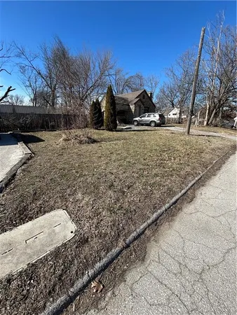 $14,000 | 2412 North 34th Street, Kansas City, KS 66104