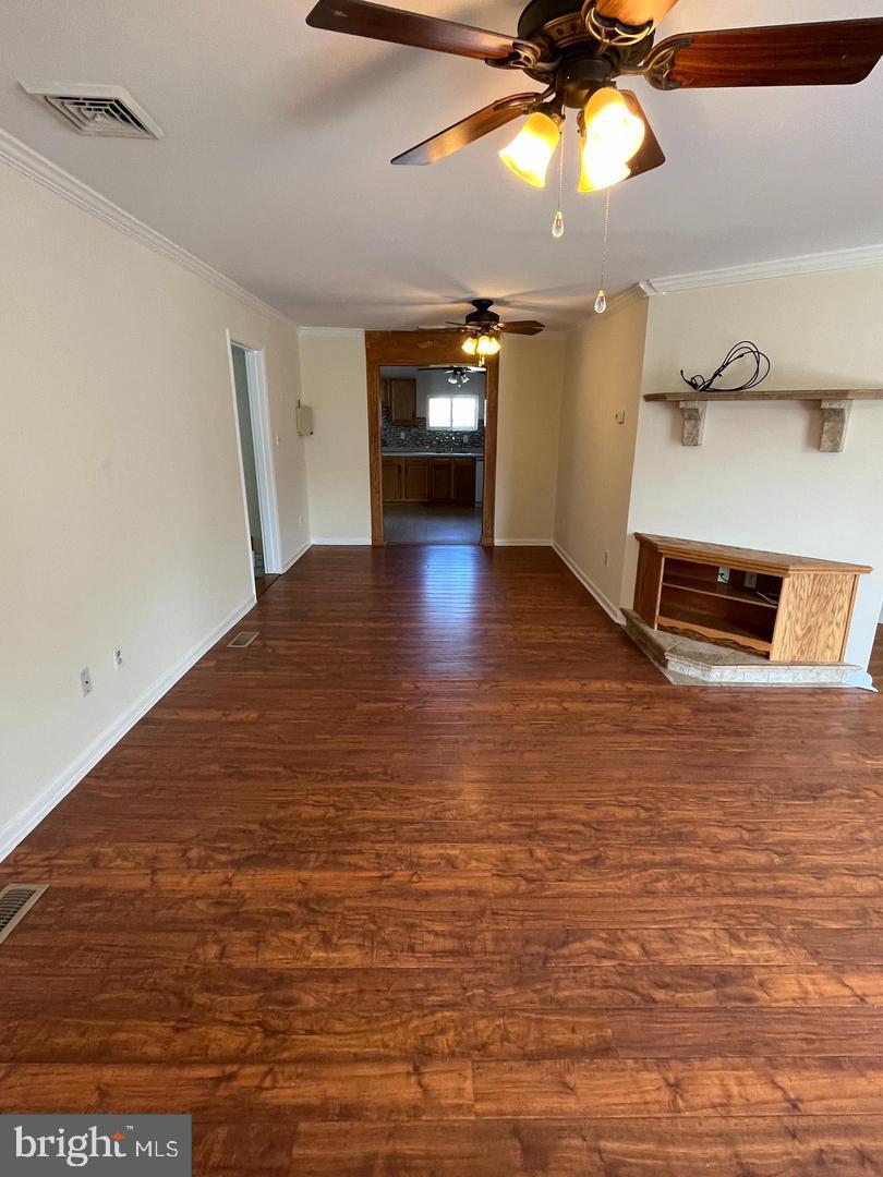 3 Wilbur Road Baltimore, MD 21221 - Photo 3 of 16