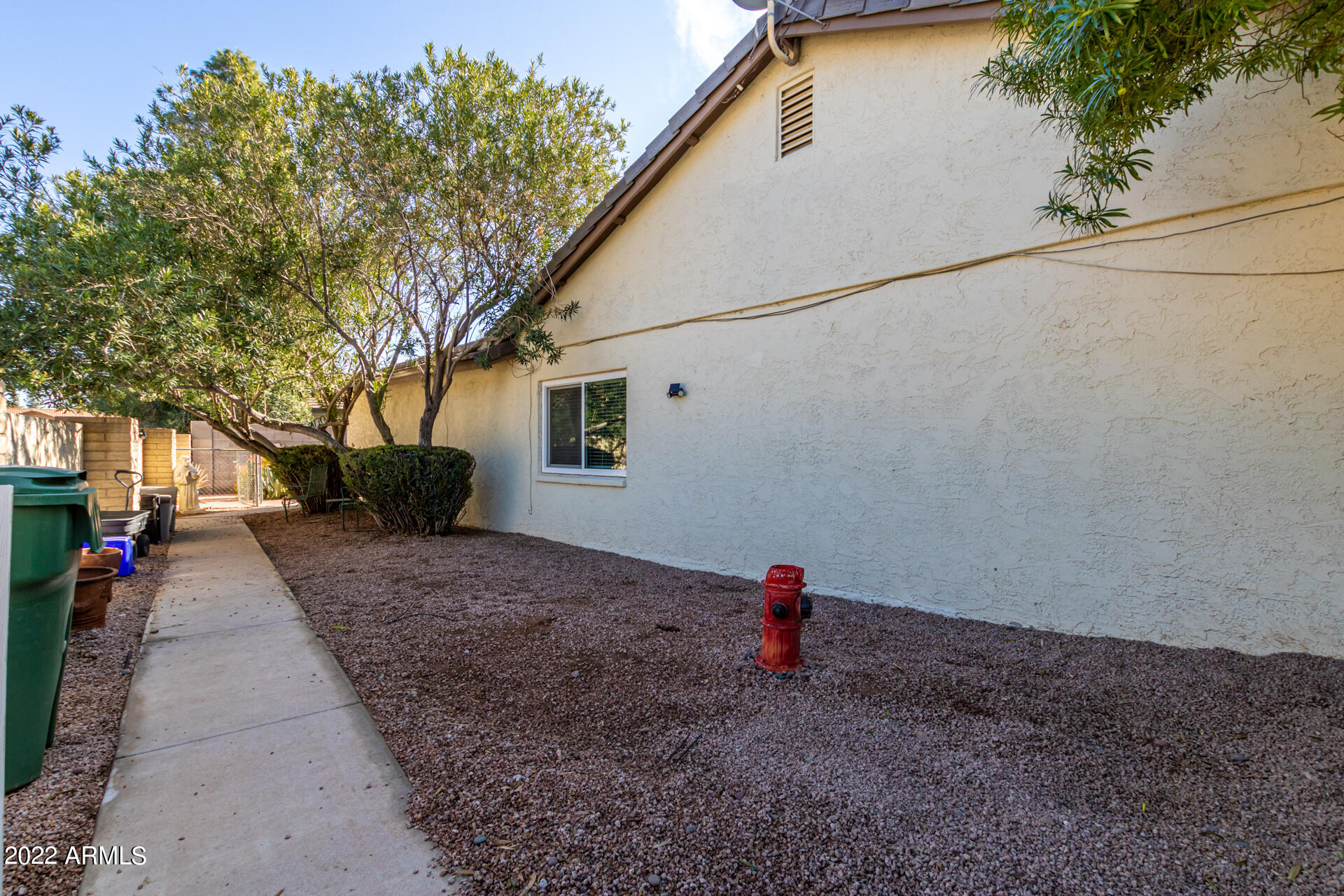 5611 South Crows Nest Road Tempe, AZ 85283 - Photo 31 of 44 Side Yard